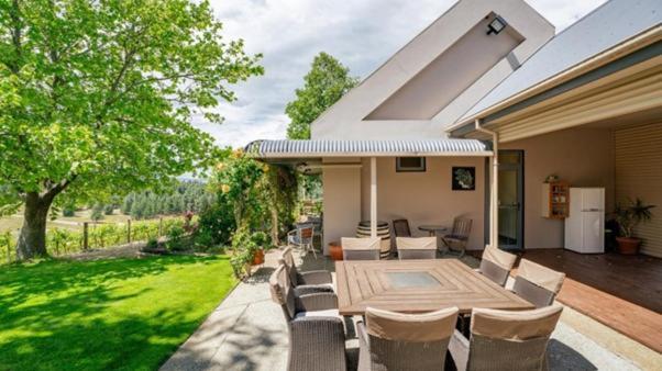 Hawkdun Rise Vineyard & Accommodation Alexandra Exterior foto